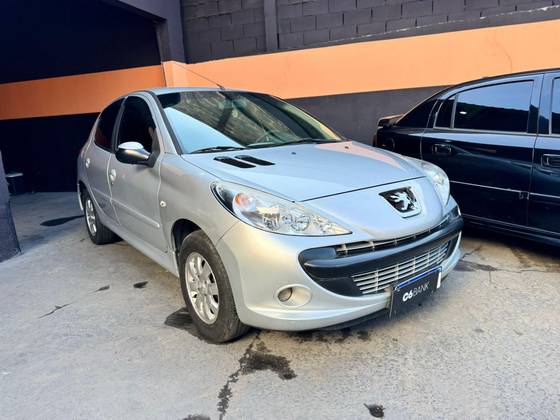 PEUGEOT 207 1.4 XR 8V FLEX 4P MANUAL PEUGEOT 207 1.4 XR 8V FLEX 4P MANUAL